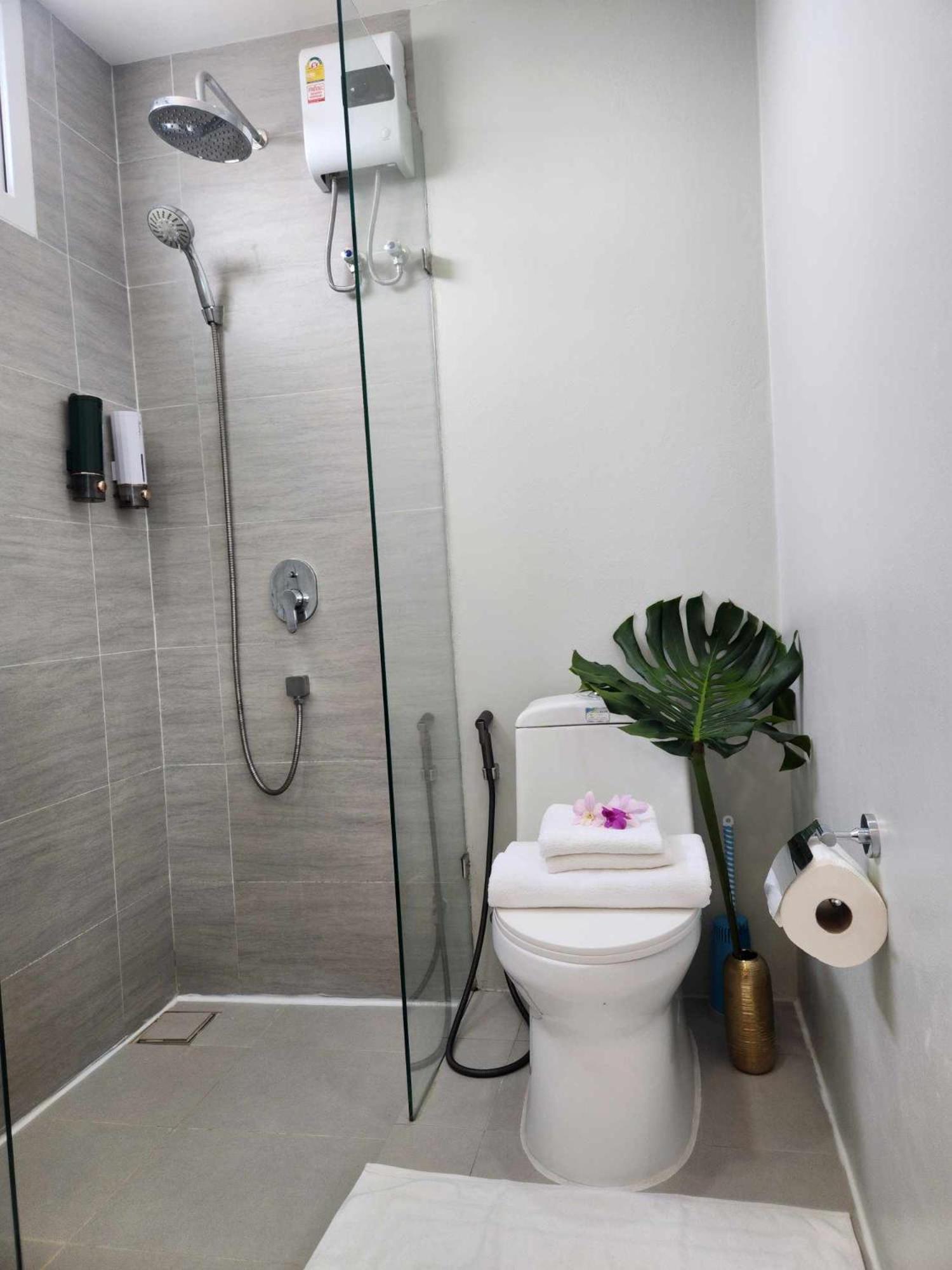 ทีพักติดหาดแหลม​แม่พิมพ์​Mantra Condo​ Rayong​ Ban Ang Exterior photo
